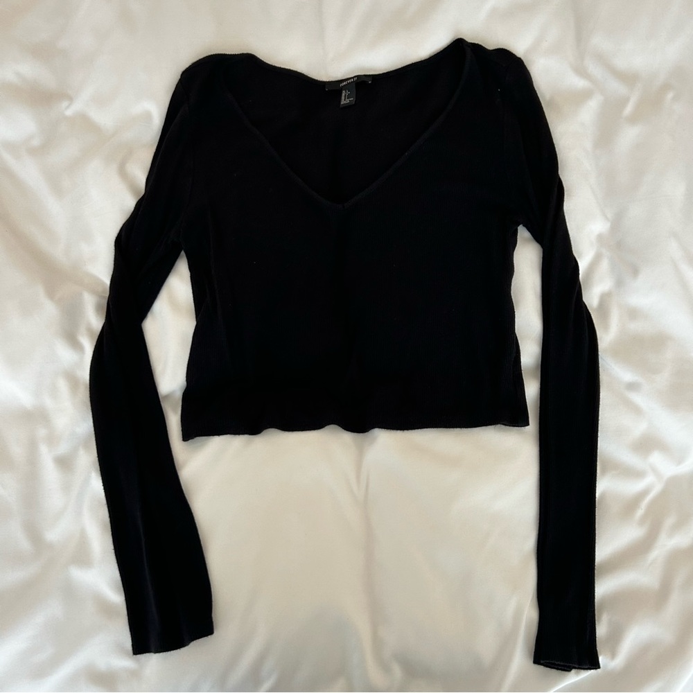 Forever 21 cropped long sleeve ribbed black tee shirt large